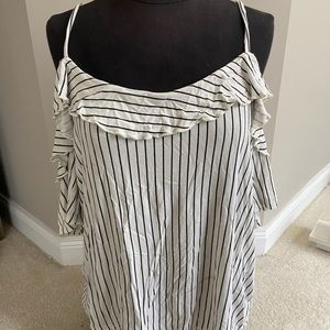 American Eagle off the shoulder top